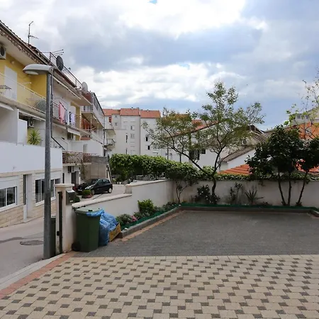 With A Parking Space - 16430 Apartment Makarska